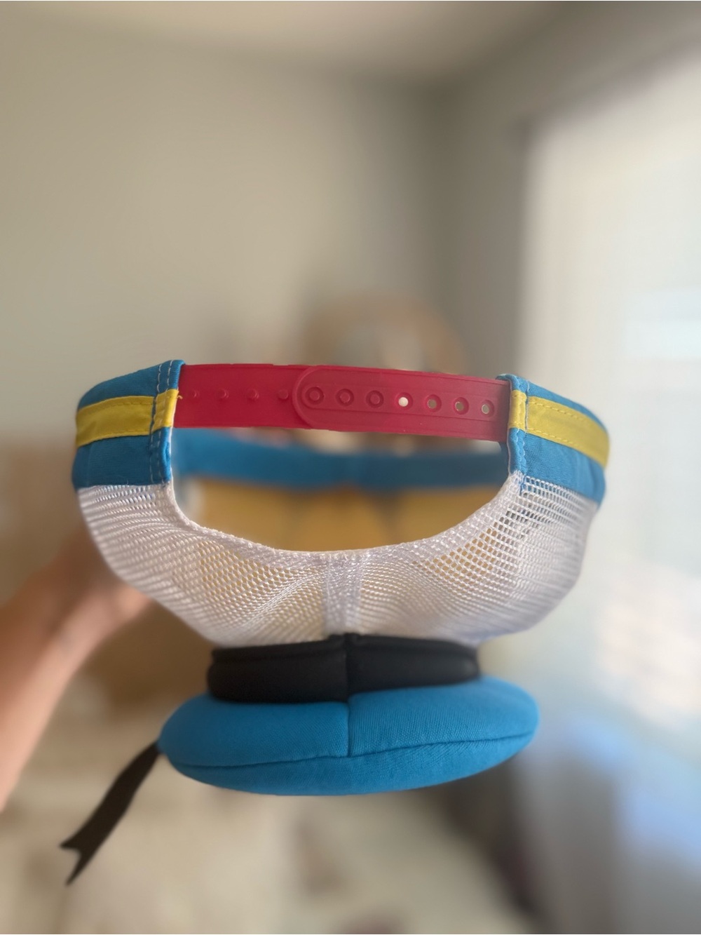 Disney Donald Duck Yellow Blue White Trucker Hat - Picture 5 of 5